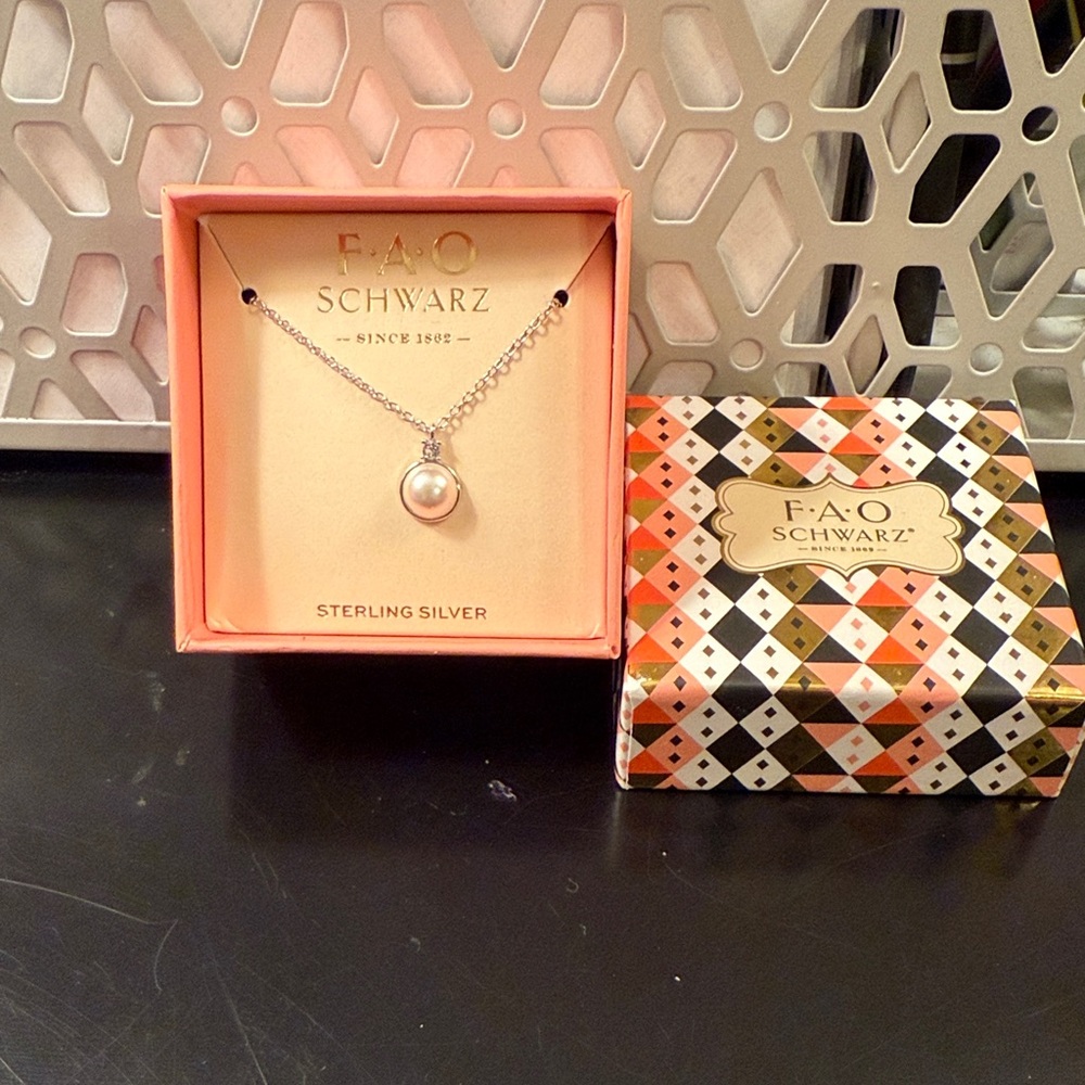 FAO Schwarz Sterling Silver Necklace with Pearl Pendant